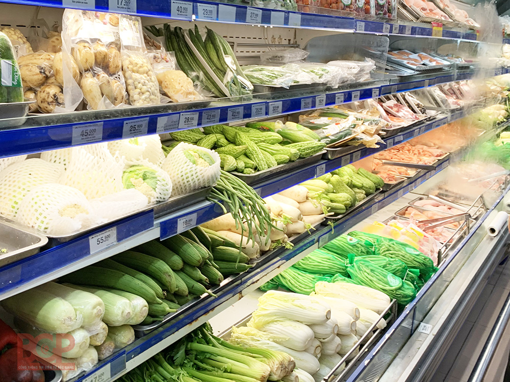 Việt Yên ký cam kết bảo đảm an toàn thực phẩm với 16 cơ sở